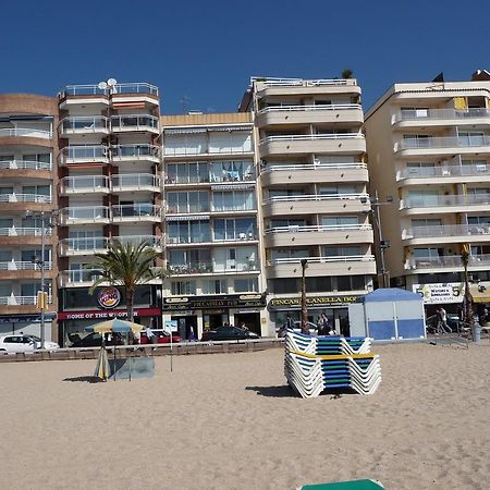 Sant Jordi Plaza Espana Lloret de Mar Ruang foto