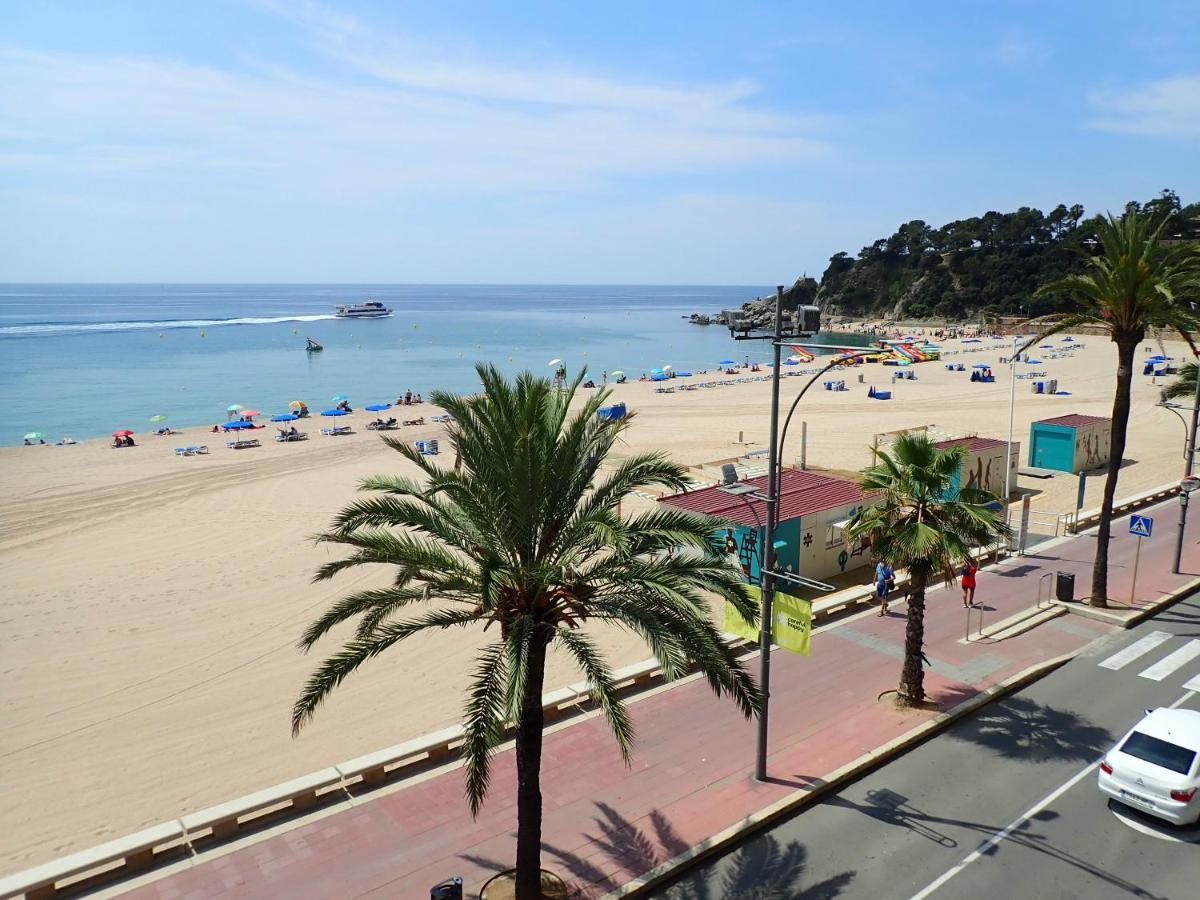 Sant Jordi Plaza Espana Lloret de Mar Bagian luar foto